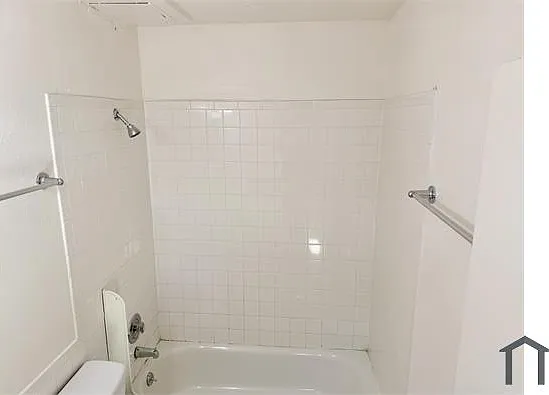 587 105th Ave #3 — Photo 9