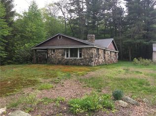 453 Trimtown Rd, Scituate, RI 02857