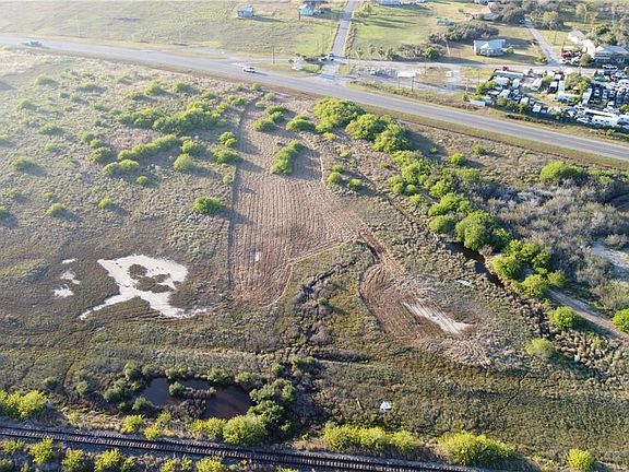 2nd image of 1127 Highway 35 Byp
