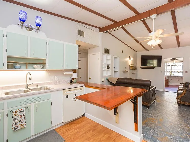 5431 Tower St — Photo 16