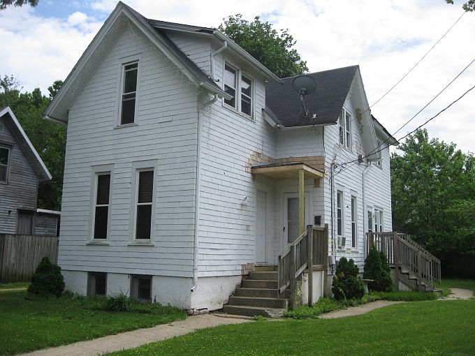 1st image of 1403 8th Ave #2
