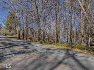1570 Snug Harbor Dr., Greensboro, GA 30642