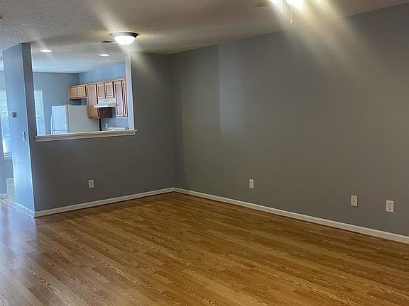 4th image of 1830 Birch Heights Ct #1