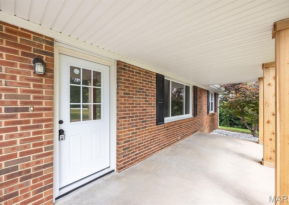 9355 State Route 3, Red Bud, IL 62278 | MLS #26062890 | Zillow