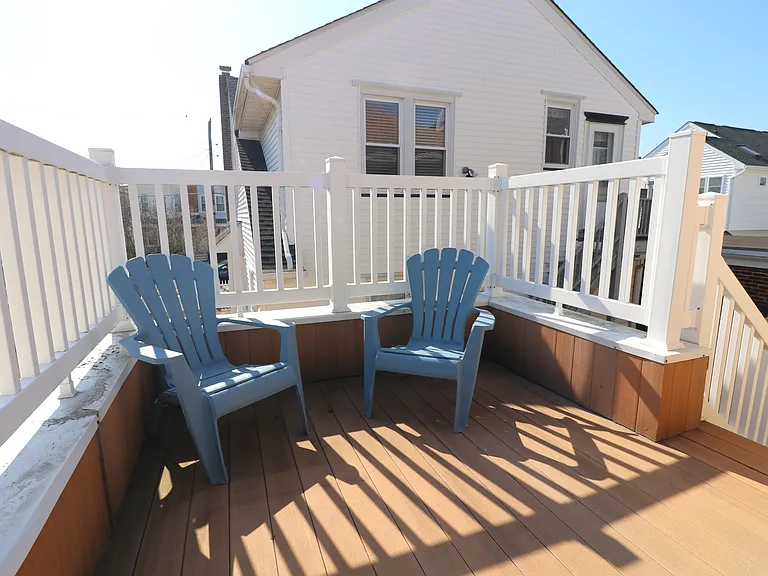 20 N Clermont Ave #B — Photo 15
