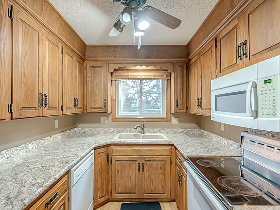 5th image of 2027 N Kavaney Dr APT 1