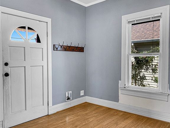 2nd image of 544 S Morris Avenue