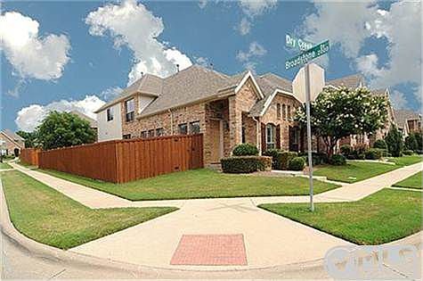 3rd image of 7212 Dry Creek Dr