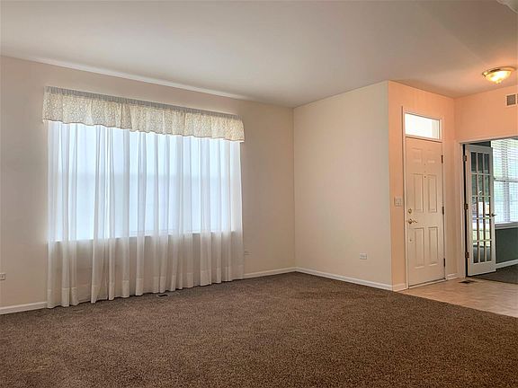 5th image of 16333 Carver Lake Ct