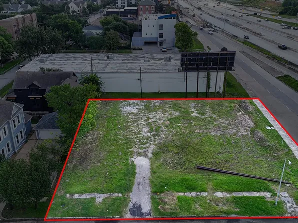 330 Harvard St, Houston, TX 77007