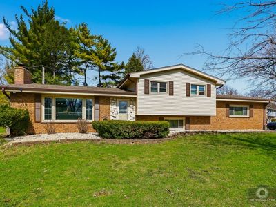 20W260 Meadow Ln, Lemont, IL, 60439