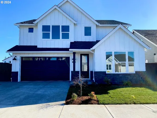 217 SW 18th Ave, Canby, OR 97013