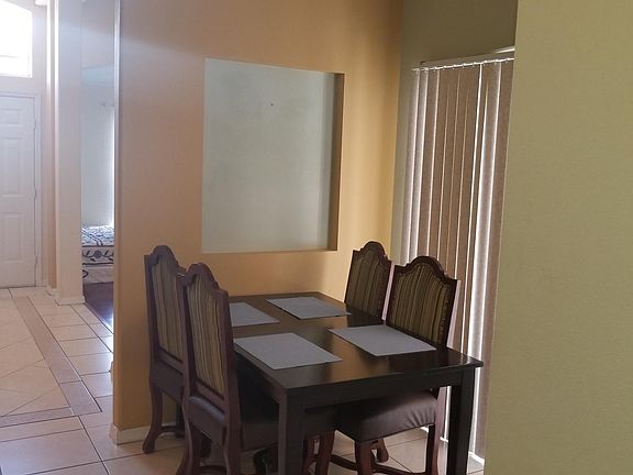 breakfast nook- opens on to side patio