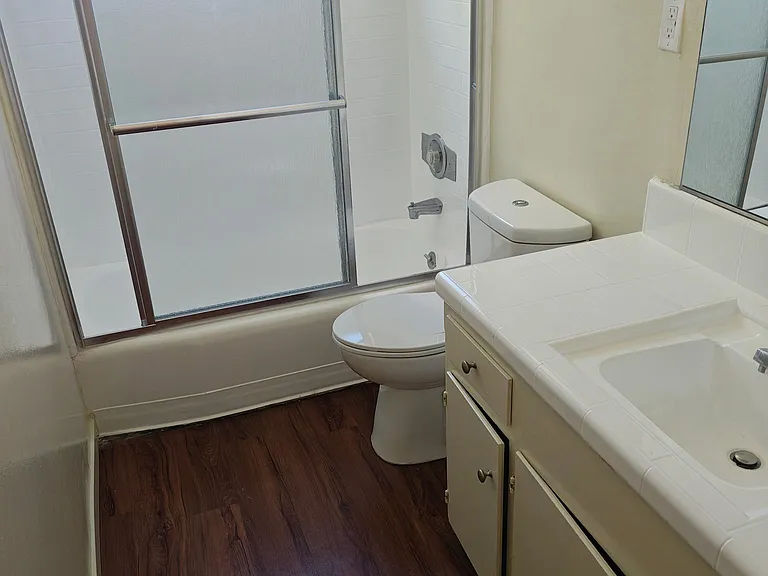 21006 Reynolds Dr #7 — Photo 14
