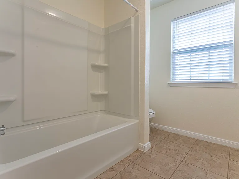211 Azalea Way — Photo 3