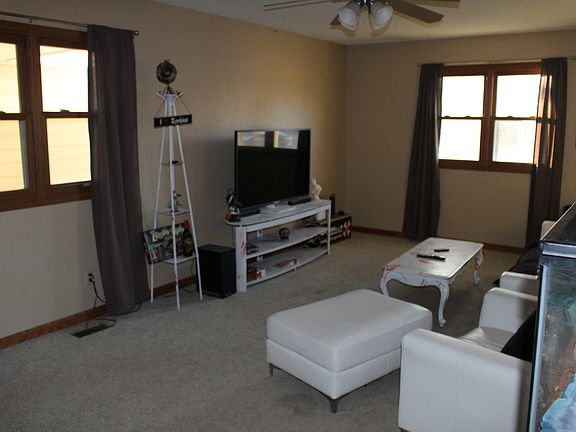 2nd image of 5610 Coyote Cir