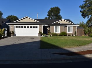 115 Crown Point Rd, Longview, WA 98632