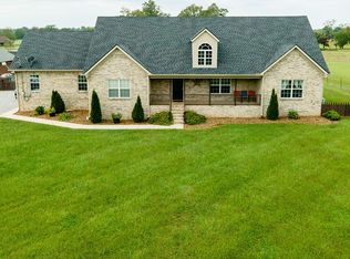 705 Coopertown Rd, Unionville, TN 37180