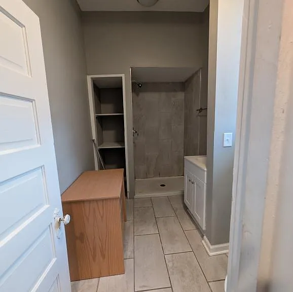 205 W Breckinridge St #4 — Photo 3