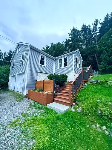 47 Blackberry St Photo 1