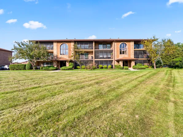 11117 Heritage Dr APT 3C, Palos Hills, IL 60465