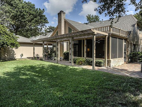 2nd image of 16418 Laurelfield Dr