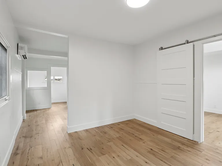 2747 Denby Ave — Photo 15