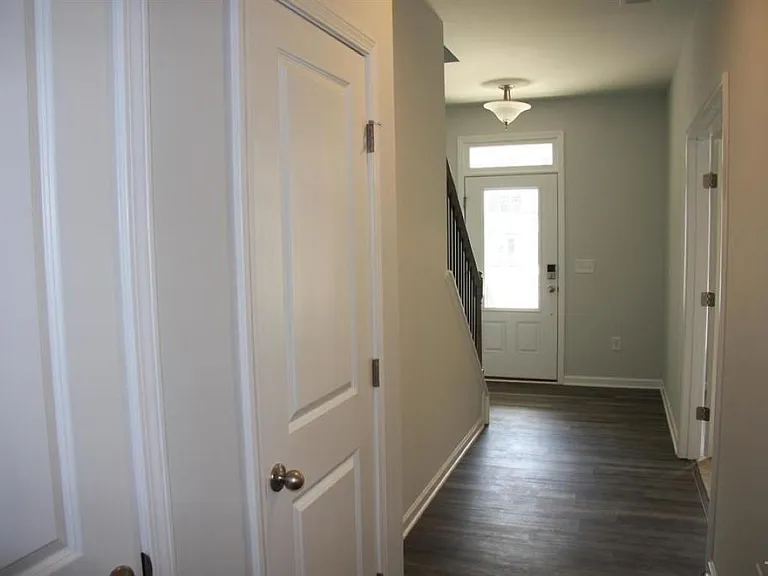 2919 Sunflower Rd — Photo 3
