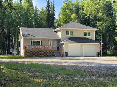 2245 Slate Ct, North Pole, AK, 99705