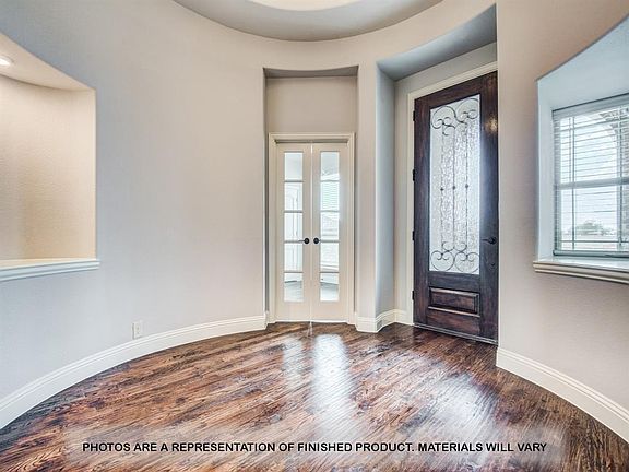 4th image of 540 Kennedy St