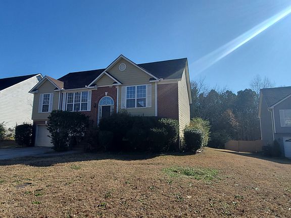 3rd image of 3320 Oaktree Park Dr