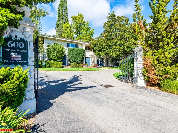 600 Pennsylvania Ave Unit 18, Los Gatos, CA 95030