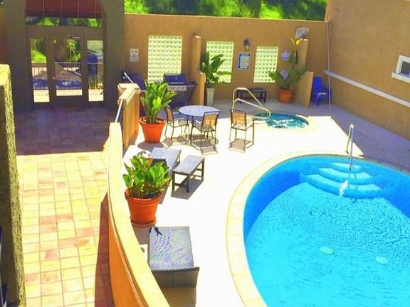 2nd image of 22859 Del Valle St #2002