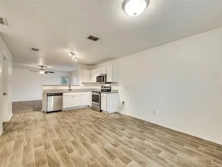 7782 Concordia Ln — Photo 3