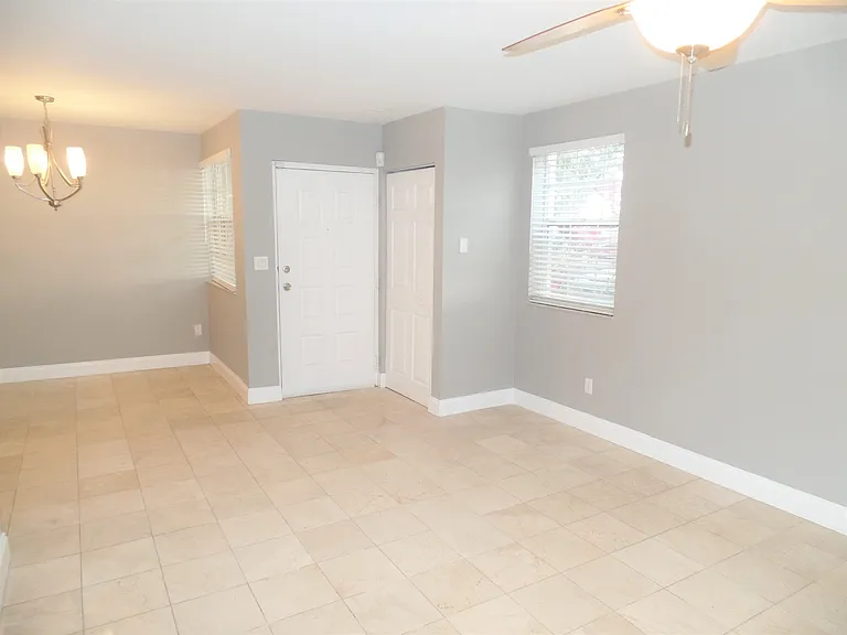 2881 N Oakland Forest Dr #112 — Photo 49