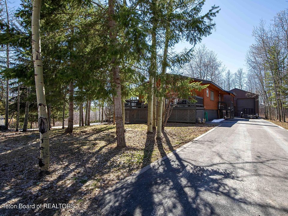 1st image of 378 Sugar Loaf Dr