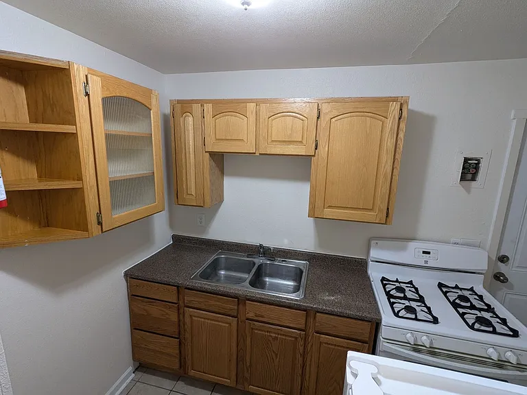 726 N 3rd St #2 — Photo 14