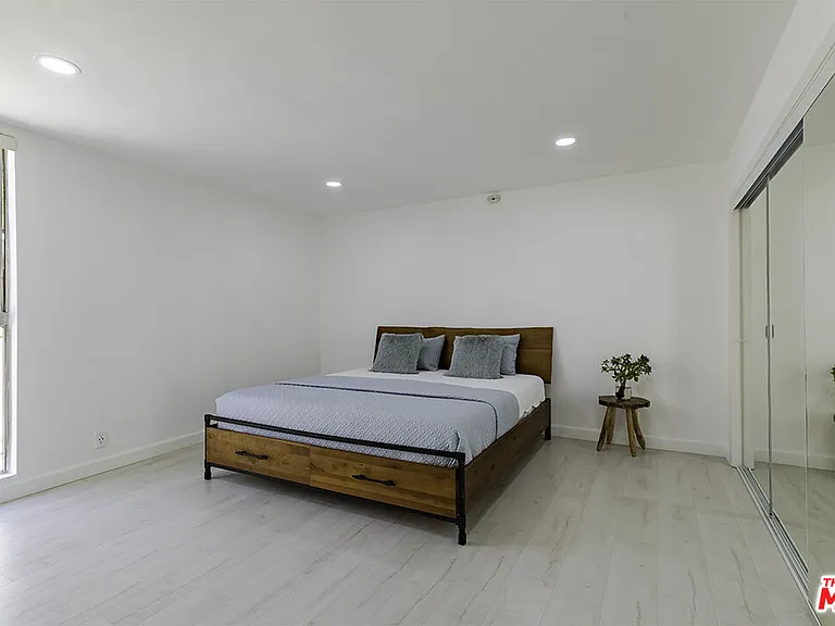 1017 S Bedford St #2 — Photo 11