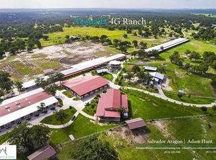 1331 E Parker Rd, Muldoon Area, TX 78949