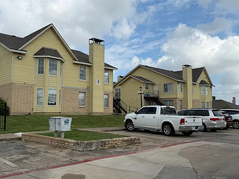 320 S Center St #114 — Photo 16