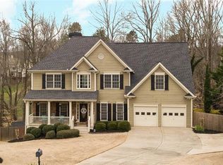 8660 Woodland View Dr, Gainesville, GA 30506