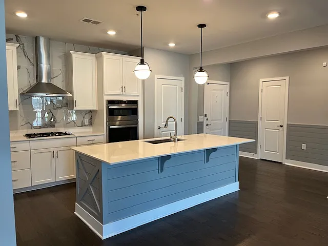 46 Whitney Ave #46 — Photo 1