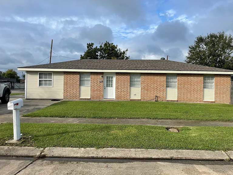 2764 Colony Ct — Photo 14