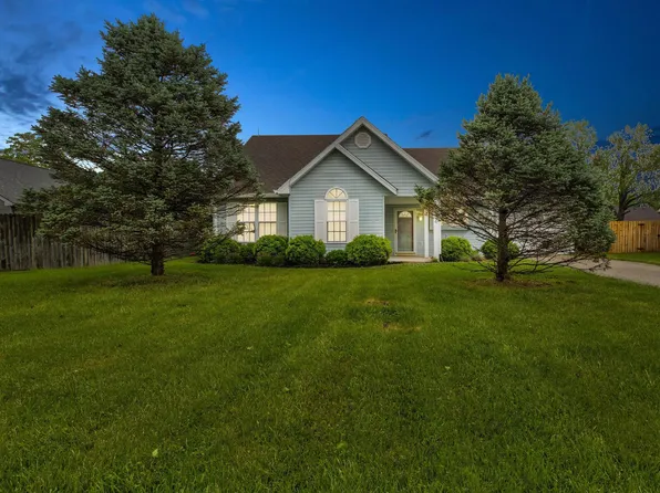 204 Dressage Ct, Frankfort, KY 40601