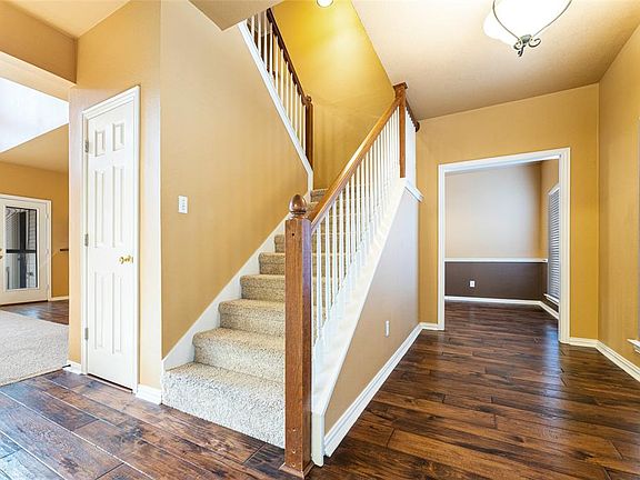 4th image of 3124 Hoffman Dr