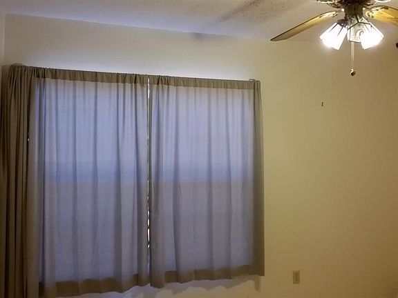 5th image of 102C Westcliff Cir