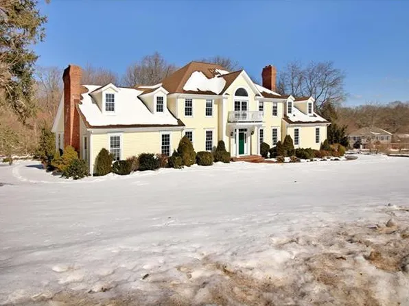 17 Jenny Rdg, Monroe, CT 06468