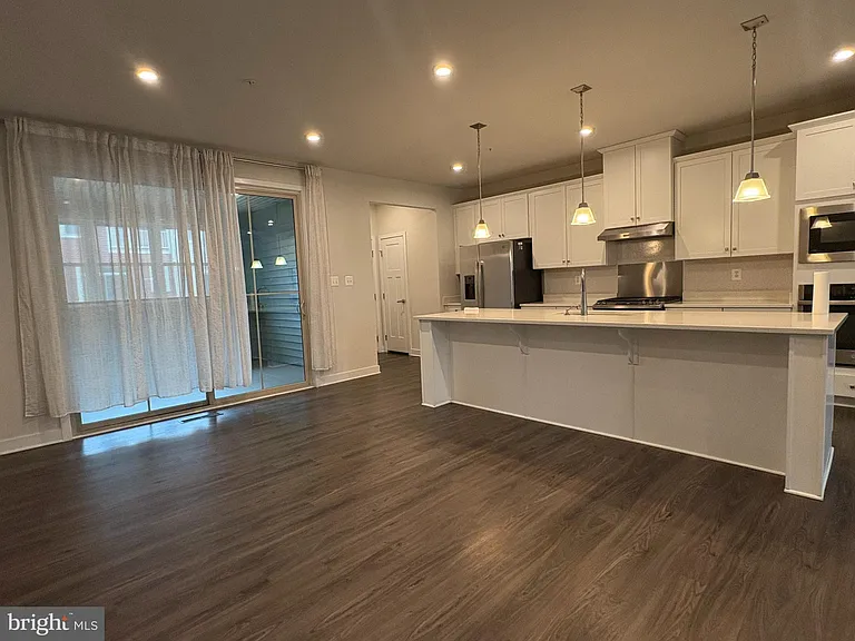 8711 Shady Pines Dr — Photo 5