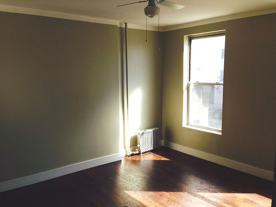 1st image of 1040 Jackson Ave Ste 2
