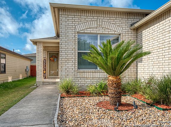 3rd image of 10108 Villa Del Lago